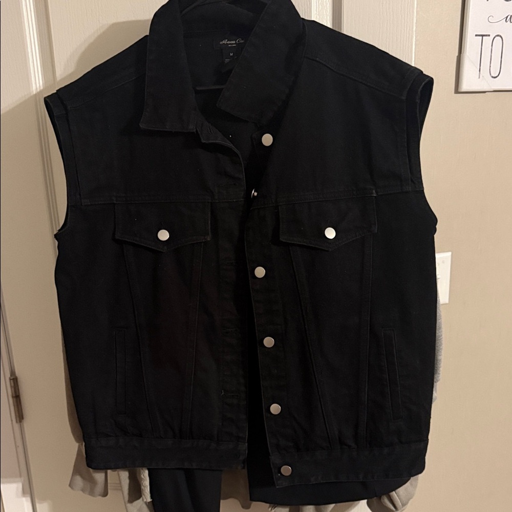 Black Sleeveless Denim Vest